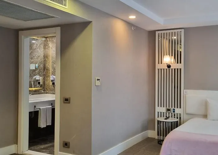 ميا باريه 4*