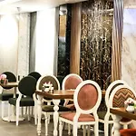 Mia Berre Hotel