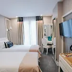 Hotel Mia Berre 4*
