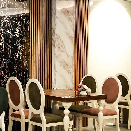Mia Berre Hotel