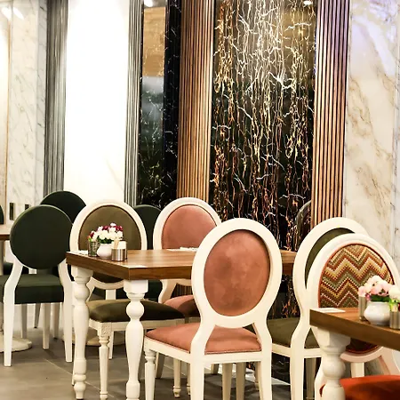 Mia Berre Hotel 4*